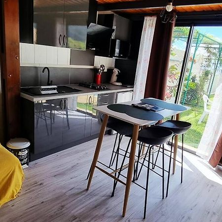 Bungalow Des Pensees Piscine Chauffee 28° Saint-Denis Extérieur photo